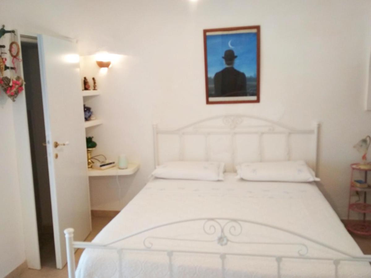 Trulli La Cariola Bed & Breakfast Locorotondo Exterior photo