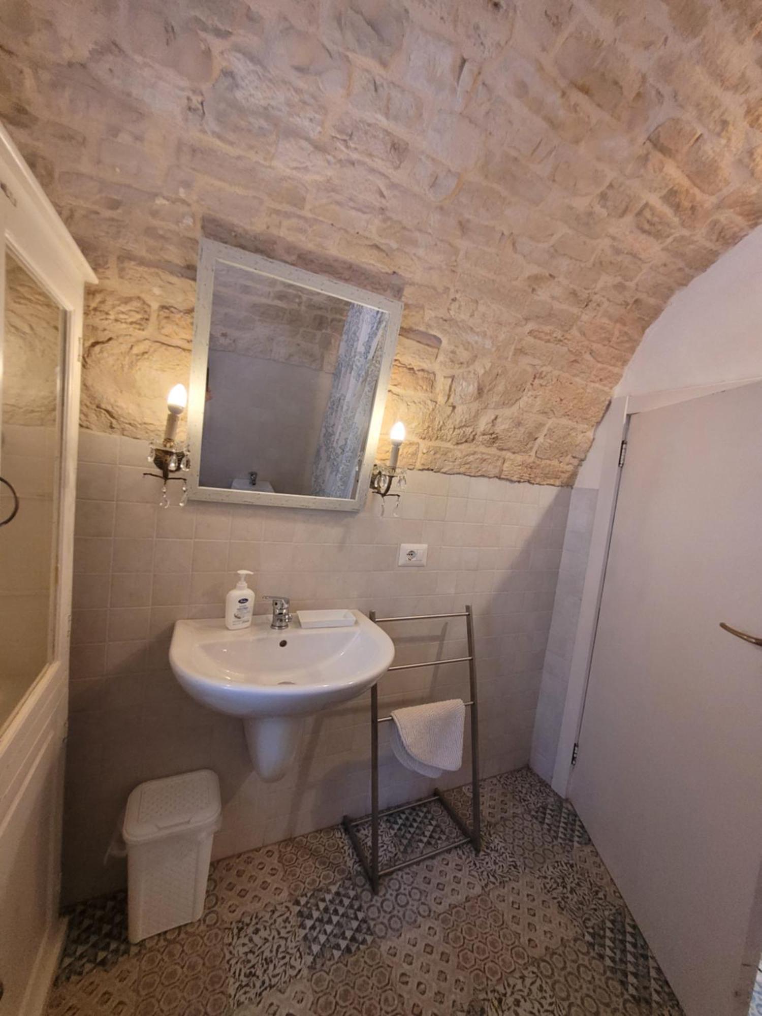 Trulli La Cariola Bed & Breakfast Locorotondo Exterior photo